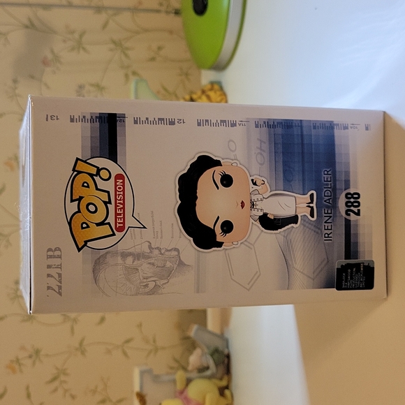 Irene Adler Funko Pop - Picture 4 of 5